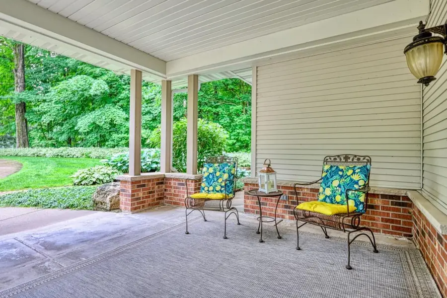 811 Farwell Drive, Madison, WI 53704 - #3