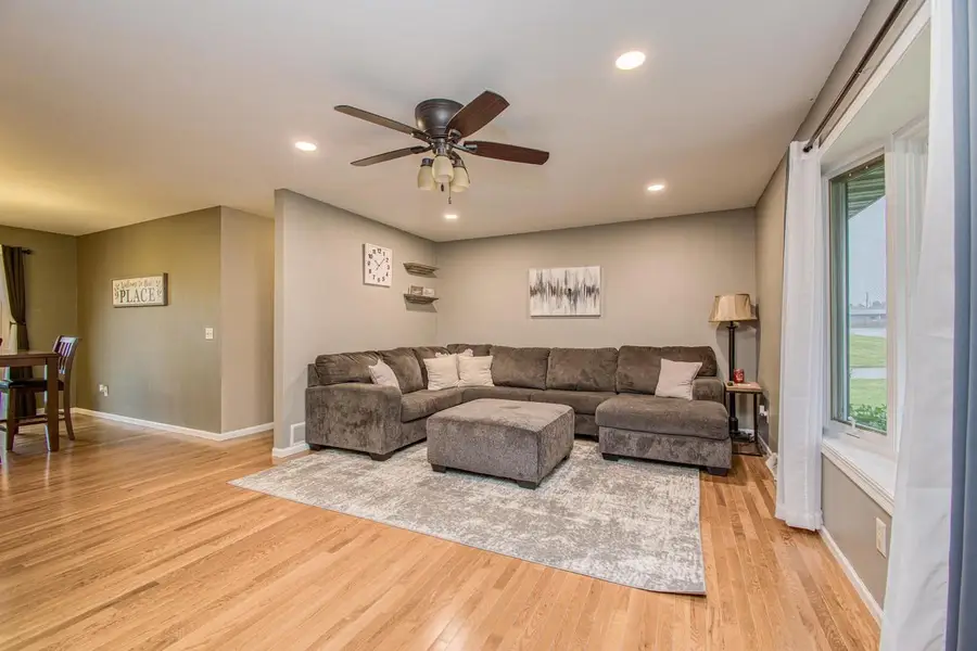 811 S Madison Street, Cuba City, WI 53807 - #2
