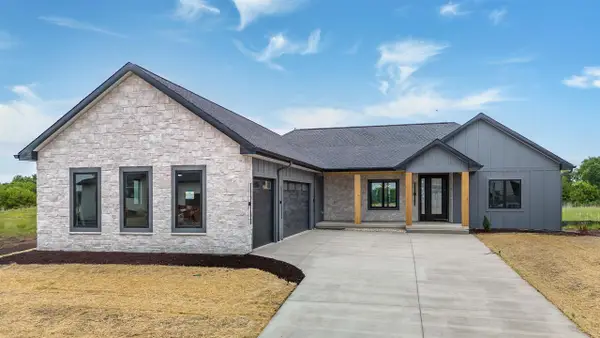 635 Rustic Rise Way, Verona, WI 53593