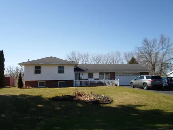 W8889 Gossfeld Lane, Beaver Dam, WI 53916