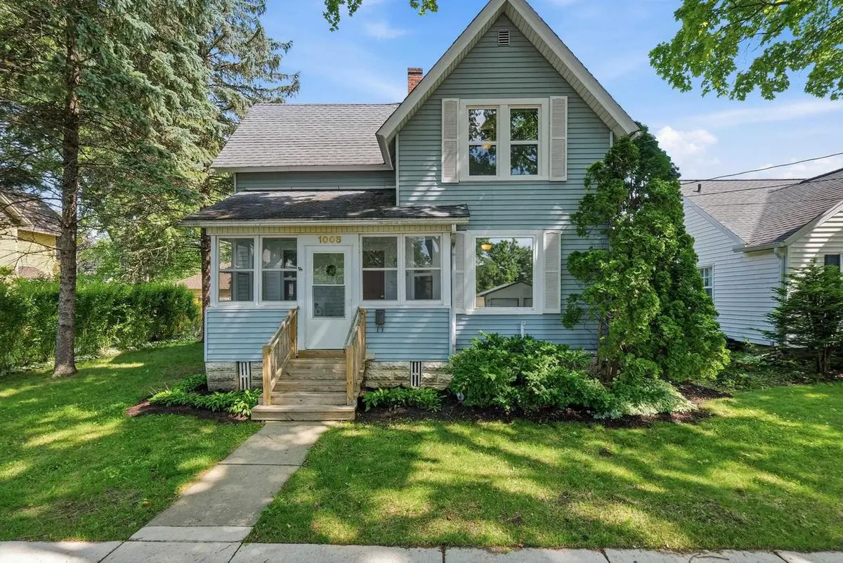 1008 Giles Street, Stoughton, WI 53589 - #1