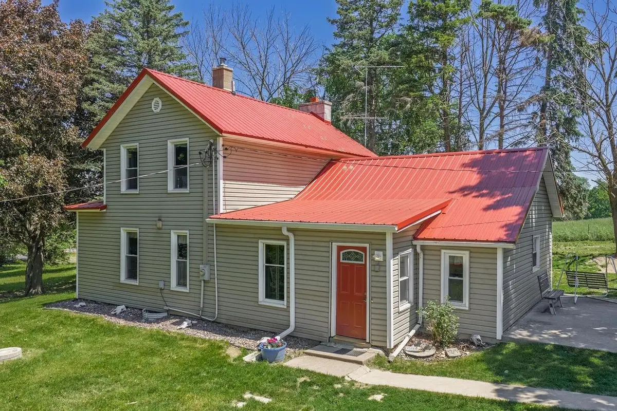 E9837 County Rd W Road, North Freedom, WI 53913 - #1