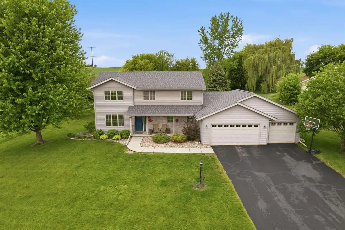 8600 Ellington Way, Middleton, WI 53562 - #1