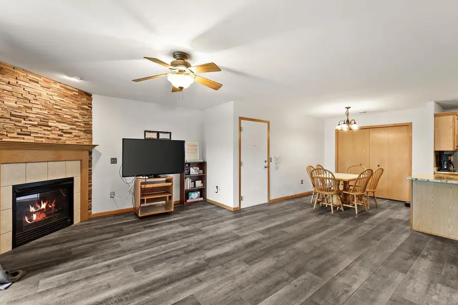 214 Douglas Drive, Brooklyn, WI 53521 - #3