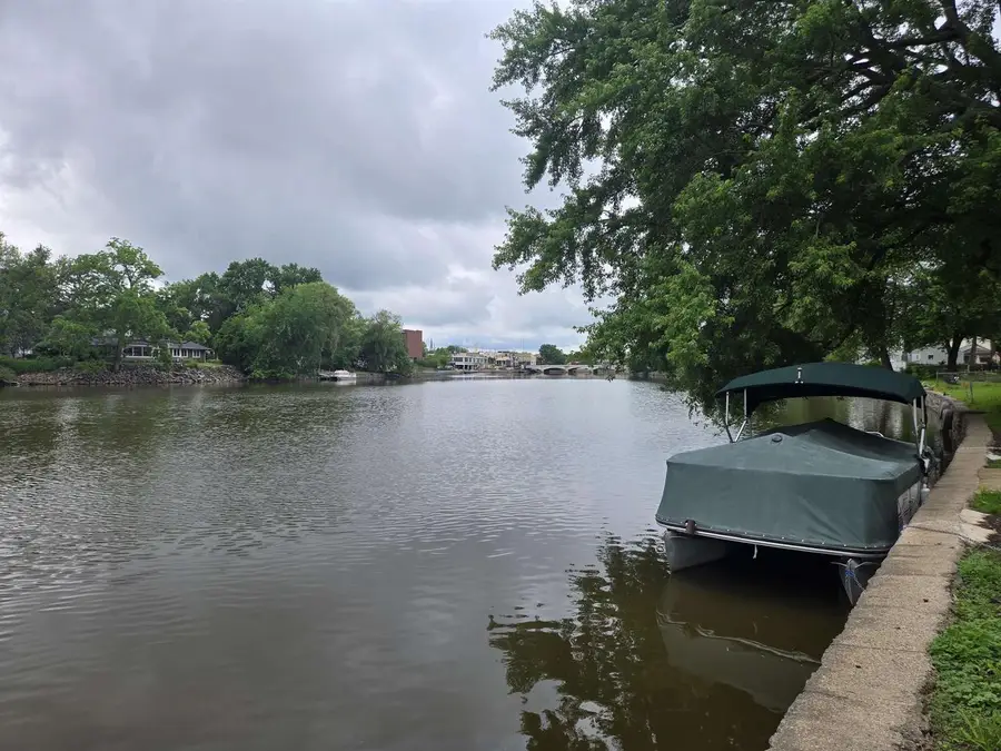 412 E Sherman Avenue, Fort Atkinson, WI 53538 - #3