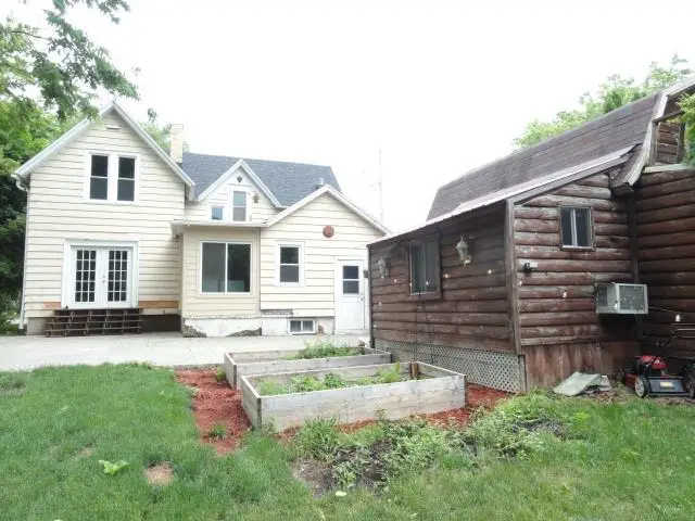 318 N 3rd St, Fort Atkinson, WI 53538 - #2