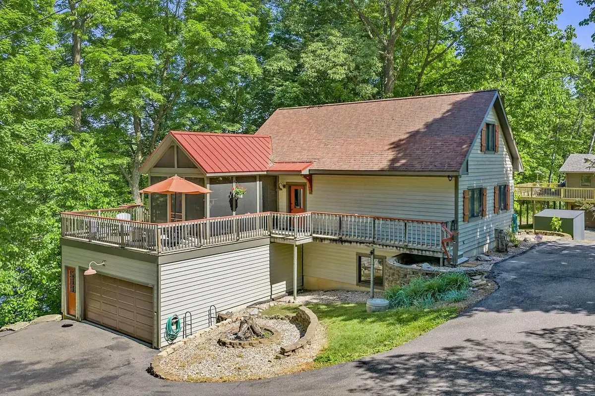 S609 E Redstone Drive, La Valle, WI 53941 - #1
