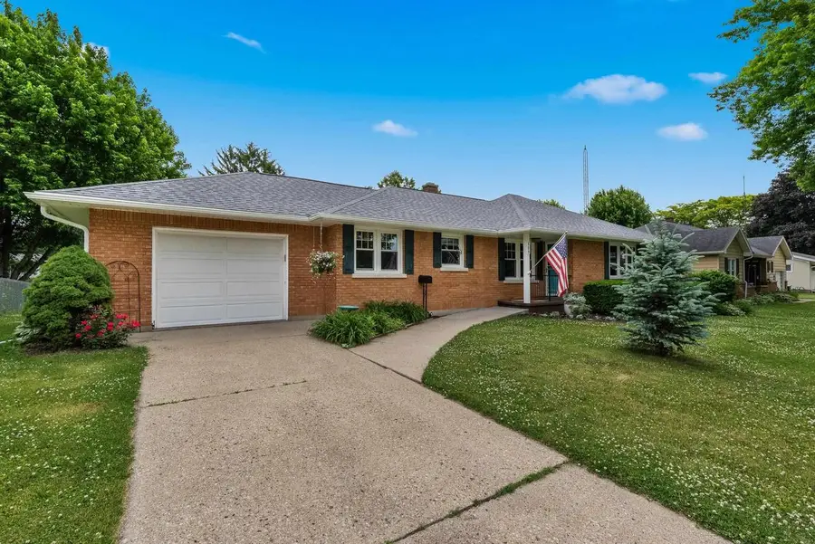 809 Grove Street, Beaver Dam, WI 53916 - #2