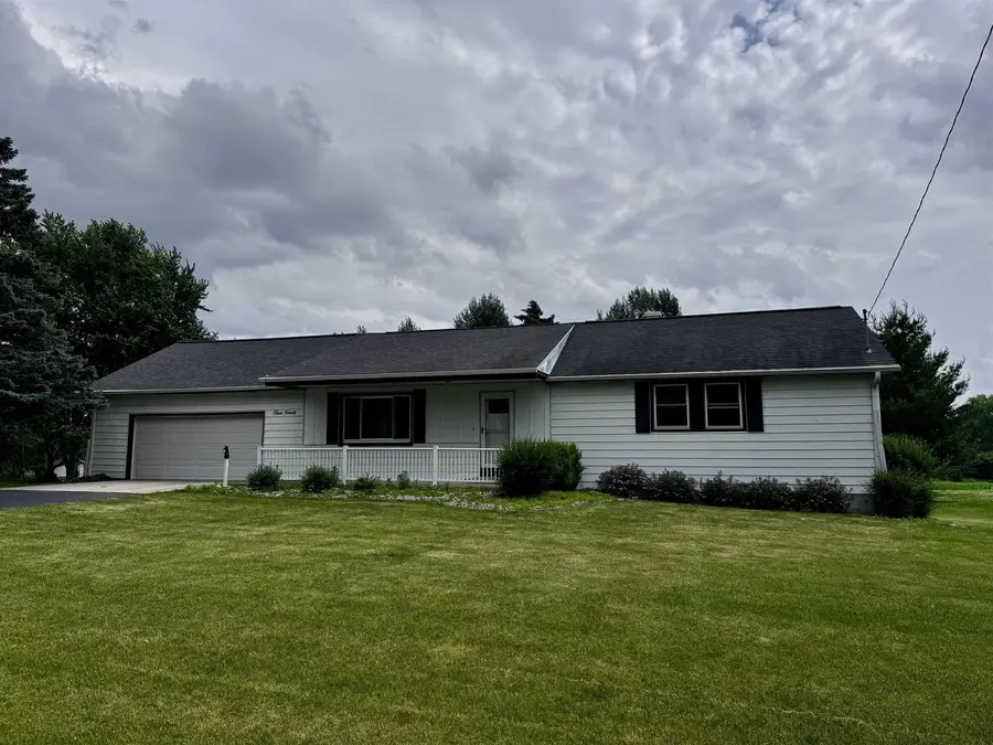 320 W 3rd Street, Fox Lake, WI 53933 - #3