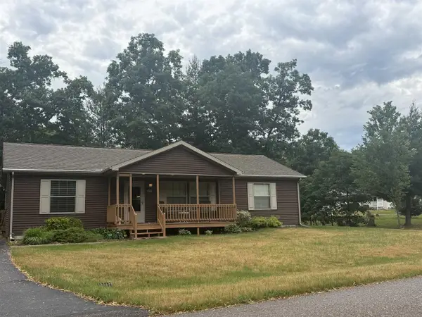303 Berry Lane, Wisconsin Dells, WI 53965
