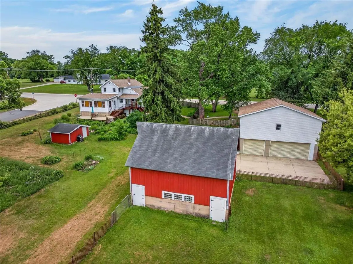 854 Highway 51, Stoughton, WI 53589 - #1