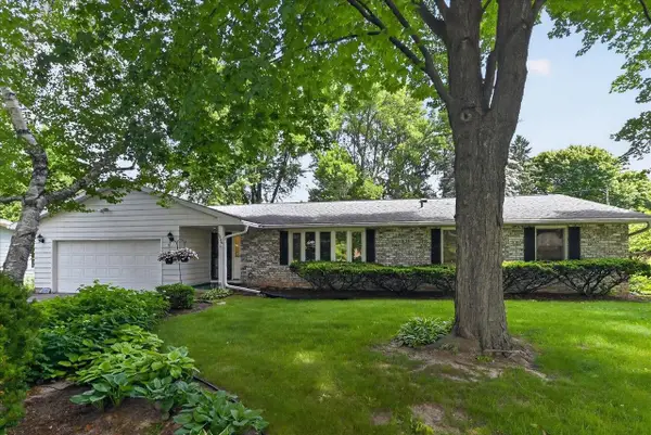 3306 Kingston Drive, Madison, WI 53713