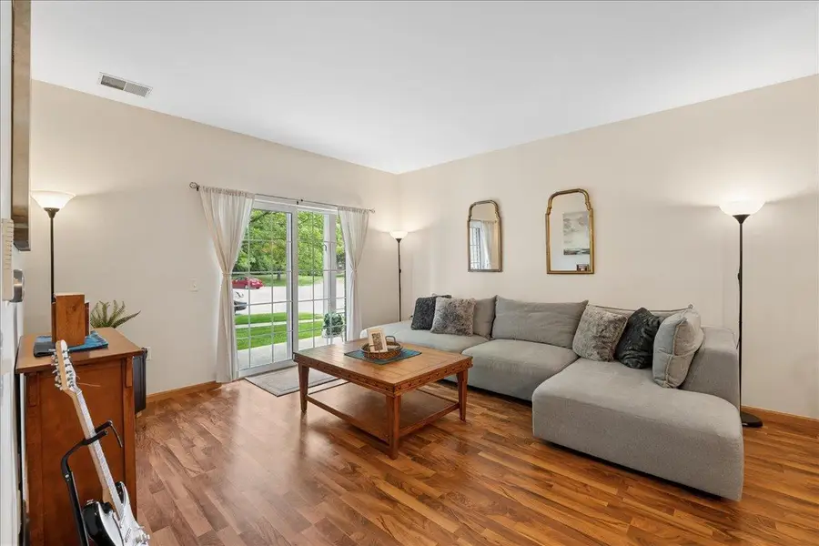 18 Kings Mill Circle #111, Madison, WI 53718 - #2