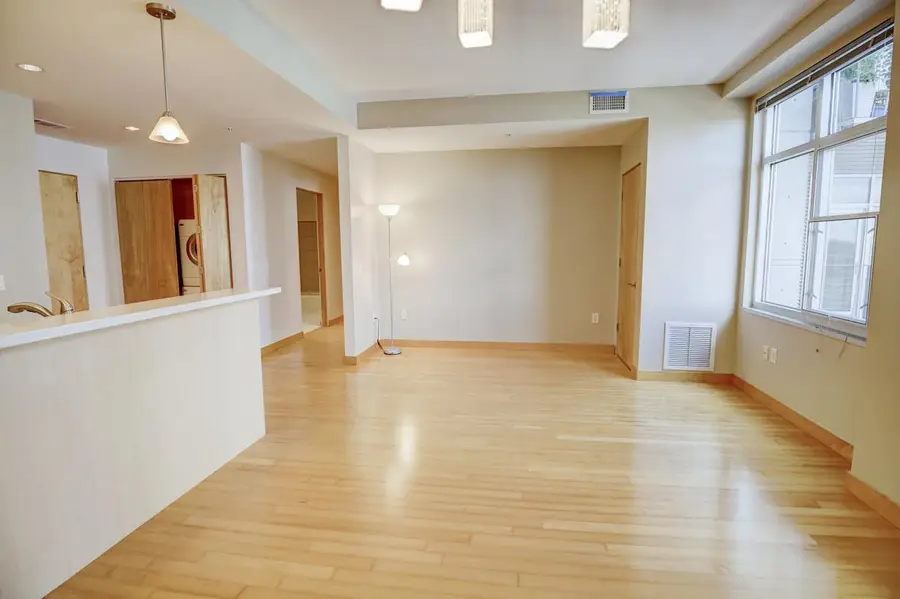 309 W Washington Avenue #606, Madison, WI 53703 - #3