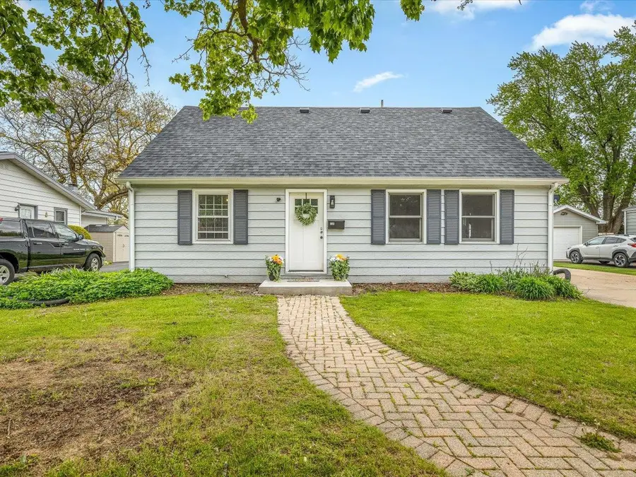 1204 E Wisconsin Street, Delavan, WI 53115 - #3