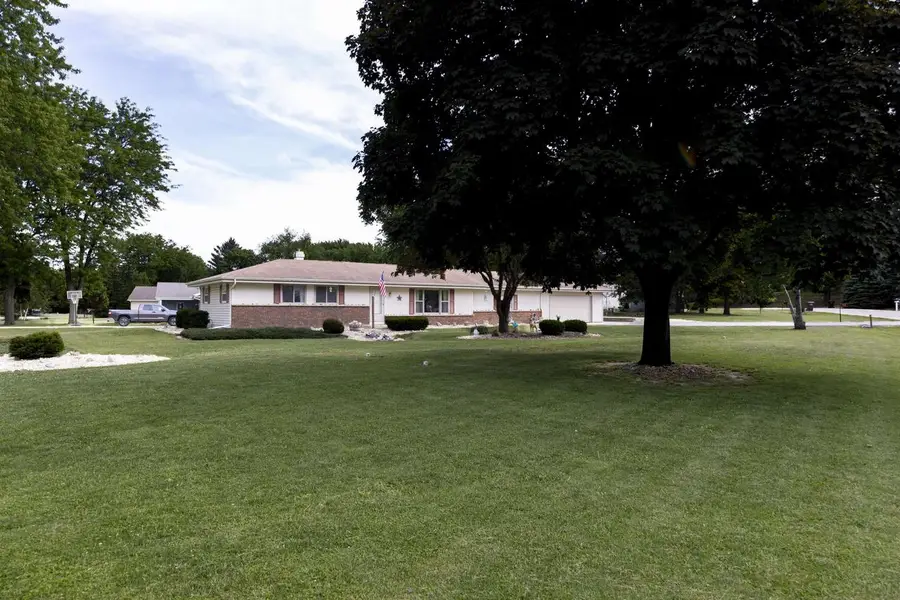 4168 N Lunar Drive, Janesville, WI 53546 - #2