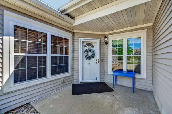 72 Northlight Way, Fitchburg, WI 53711
