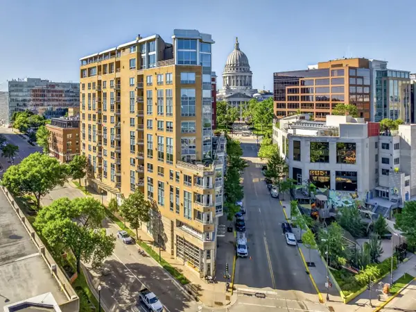 125 N Hamilton Street #806, Madison, WI 53703