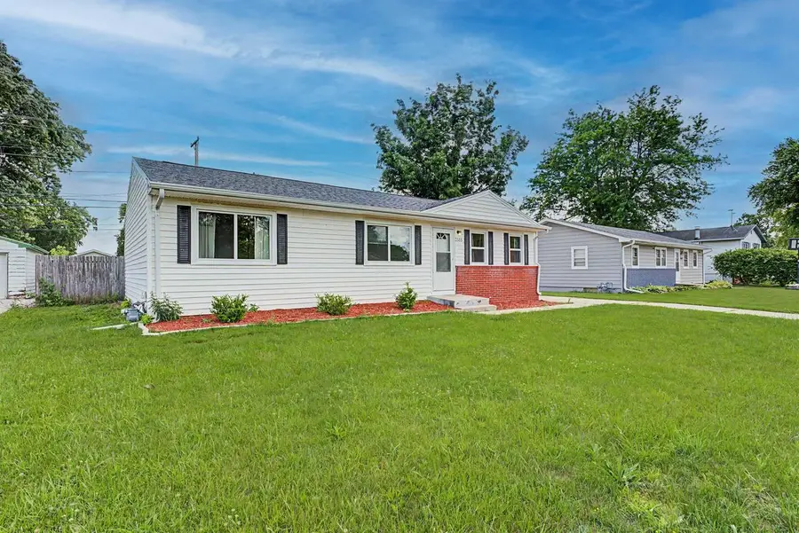 2353 Robinson Drive, Beloit, WI 53511 - #2