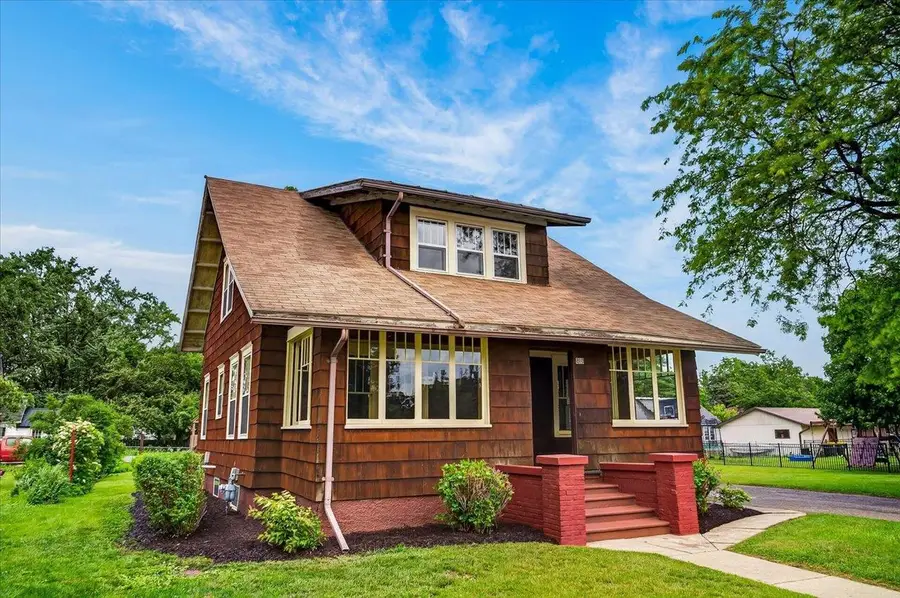 210 W Hudson Street, Mazomanie, WI 53560 - #3