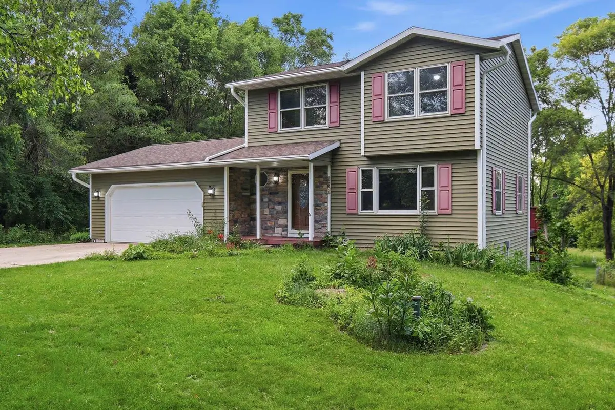 504 County Highway N, Stoughton, WI 53589 - #1
