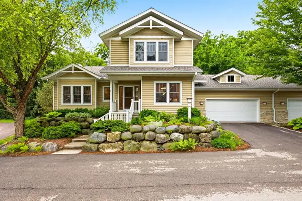 17 Glen Arbor Way, Fitchburg, WI 53711