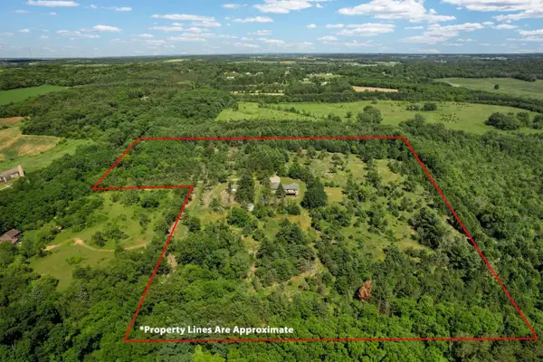 6635 Sunset Drive, Verona, WI 53593