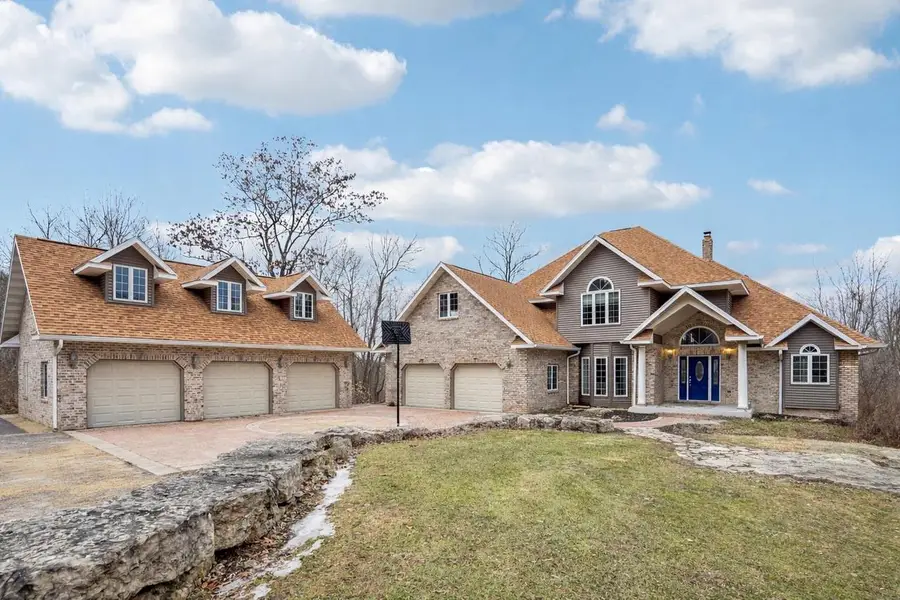 W9460 Welch Road, Elroy, WI 53929 - #3