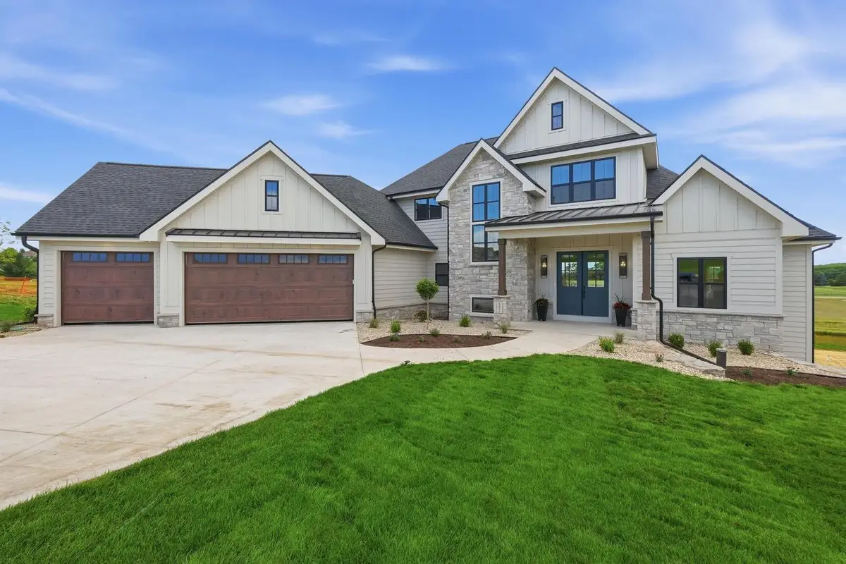 6651 Lucas Lane, Bristol, WI 53598 - #1