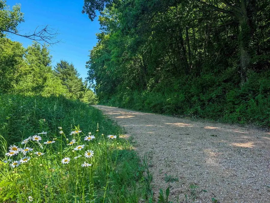 8 acres Pleasant Valley Drive, Richland Center, WI 53581 - #3