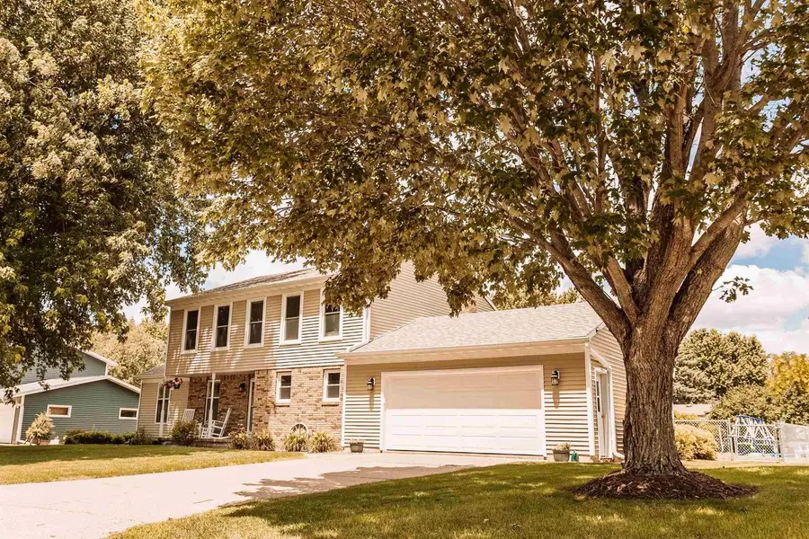 1115 E Iowa Street, Prairie Du Chien, WI 53821 - #2