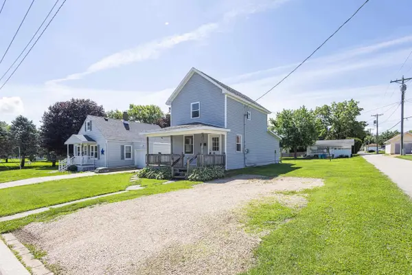 212 E Lafayette Street, Cuba City, WI 53807
