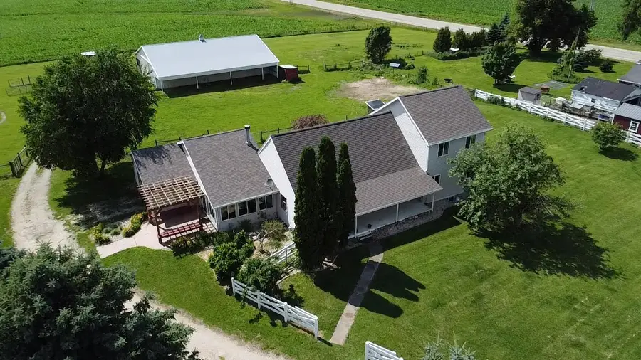 1626 S County Road C, Darien, WI 53114 - #2