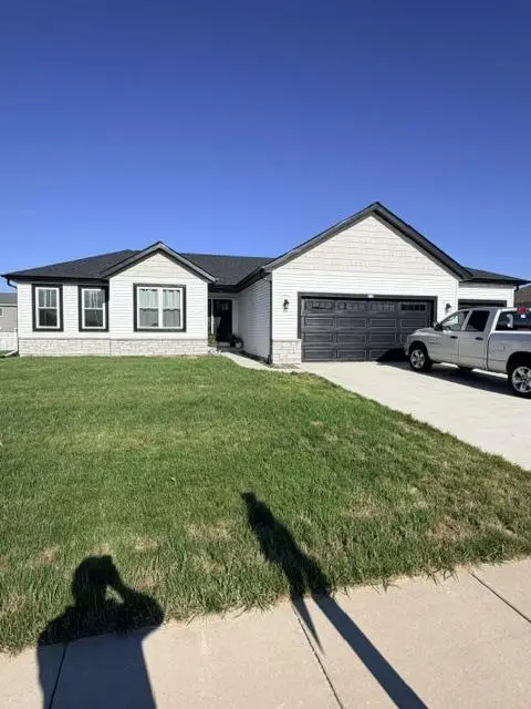 335 Crestview Lane, Lake Mills, WI 53551 - #1