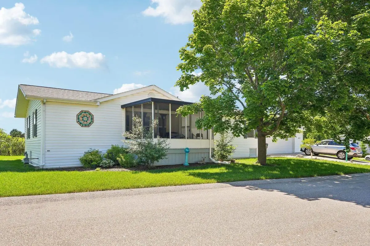 412 Harbor Heights Drive, Waterford, WI 53185 - #1