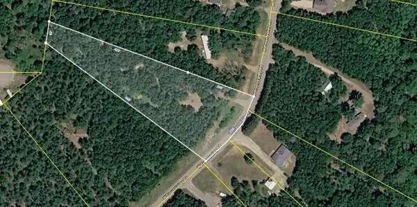 950 W Trout Valley Road, Hancock, WI 54943