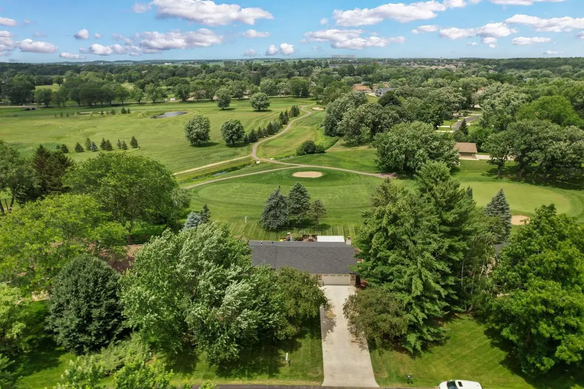 6624 Chestnut Circle, Windsor, WI 53598 - #1