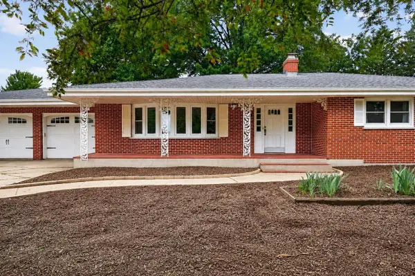 726 Rockshire Drive, Janesville, WI 53546