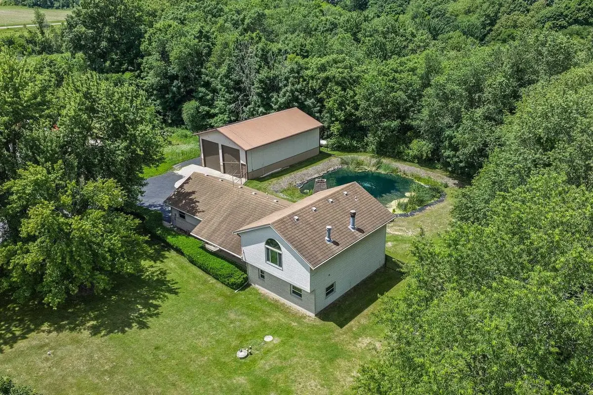 S6041 Oak Court, Baraboo, WI 53913 - #1