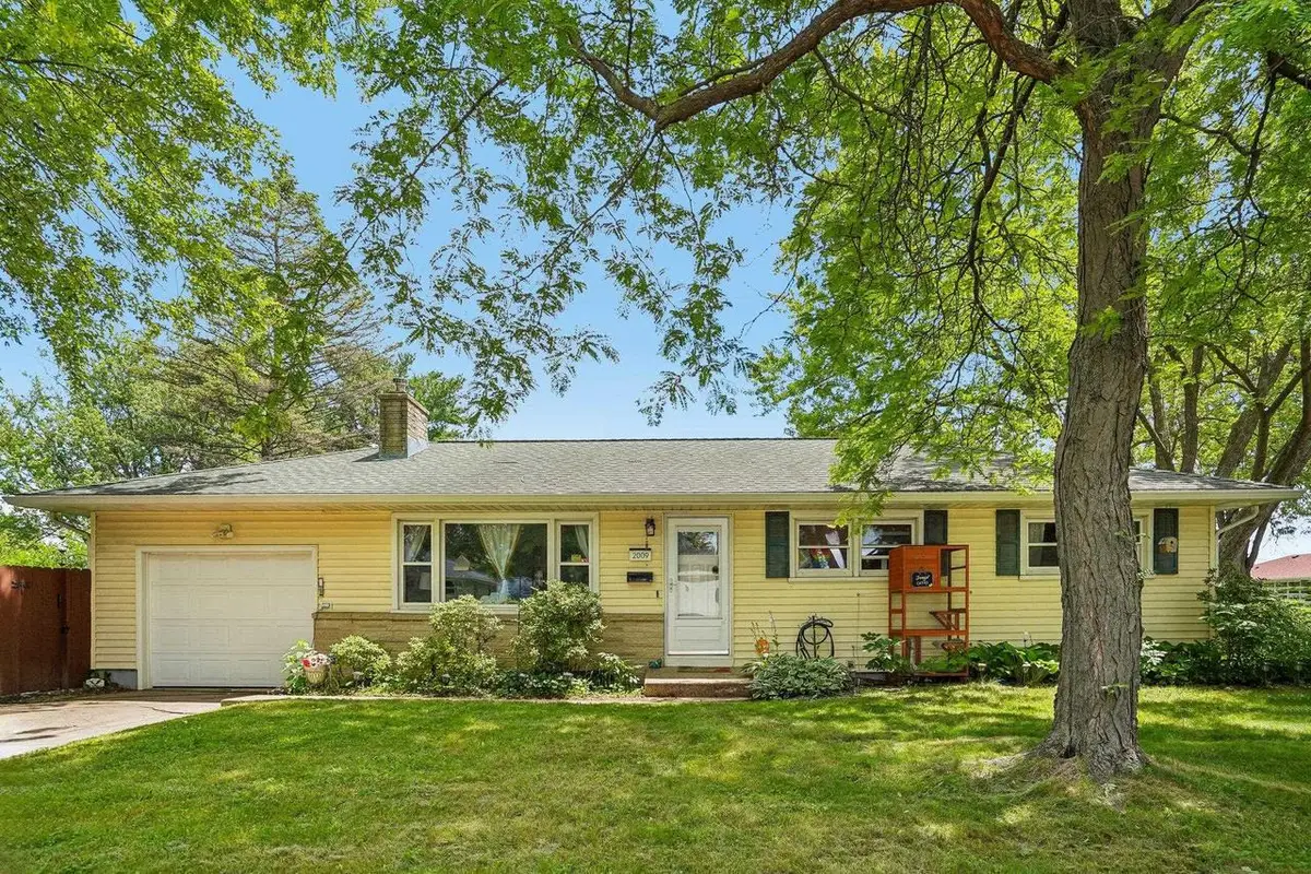 2009 Helene Parkway, Madison, WI 53711 - #1