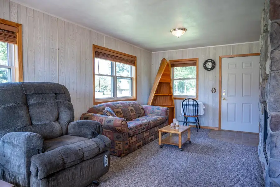 685 Hog Island Road, New Lisbon, WI 53950 - #3
