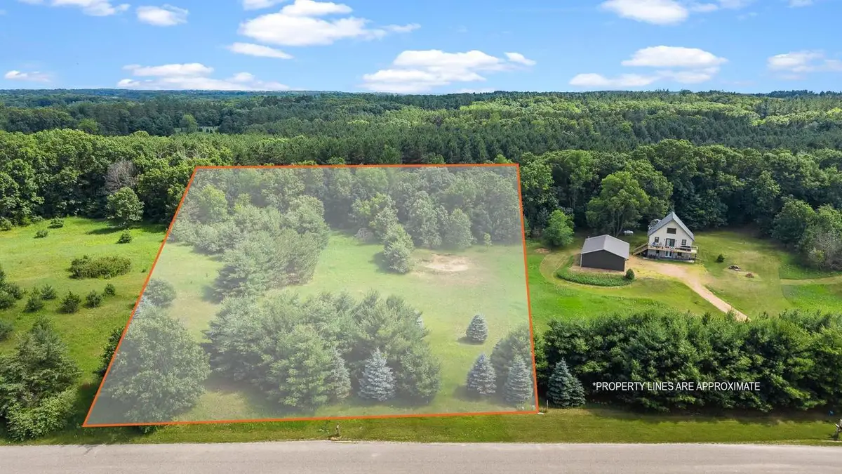 191 Fish Court, Oxford, WI 53952 - #1