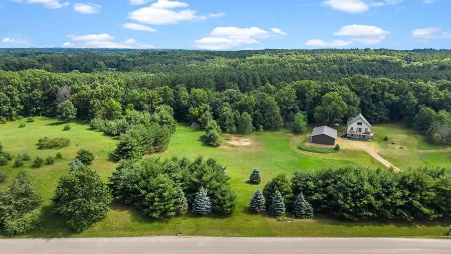 191 Fish Court, Oxford, WI 53952 - #2