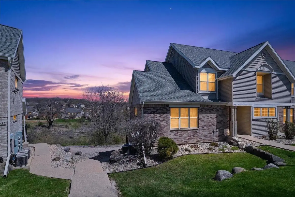 3025 Stratton Way, Madison, WI 53719 - #1