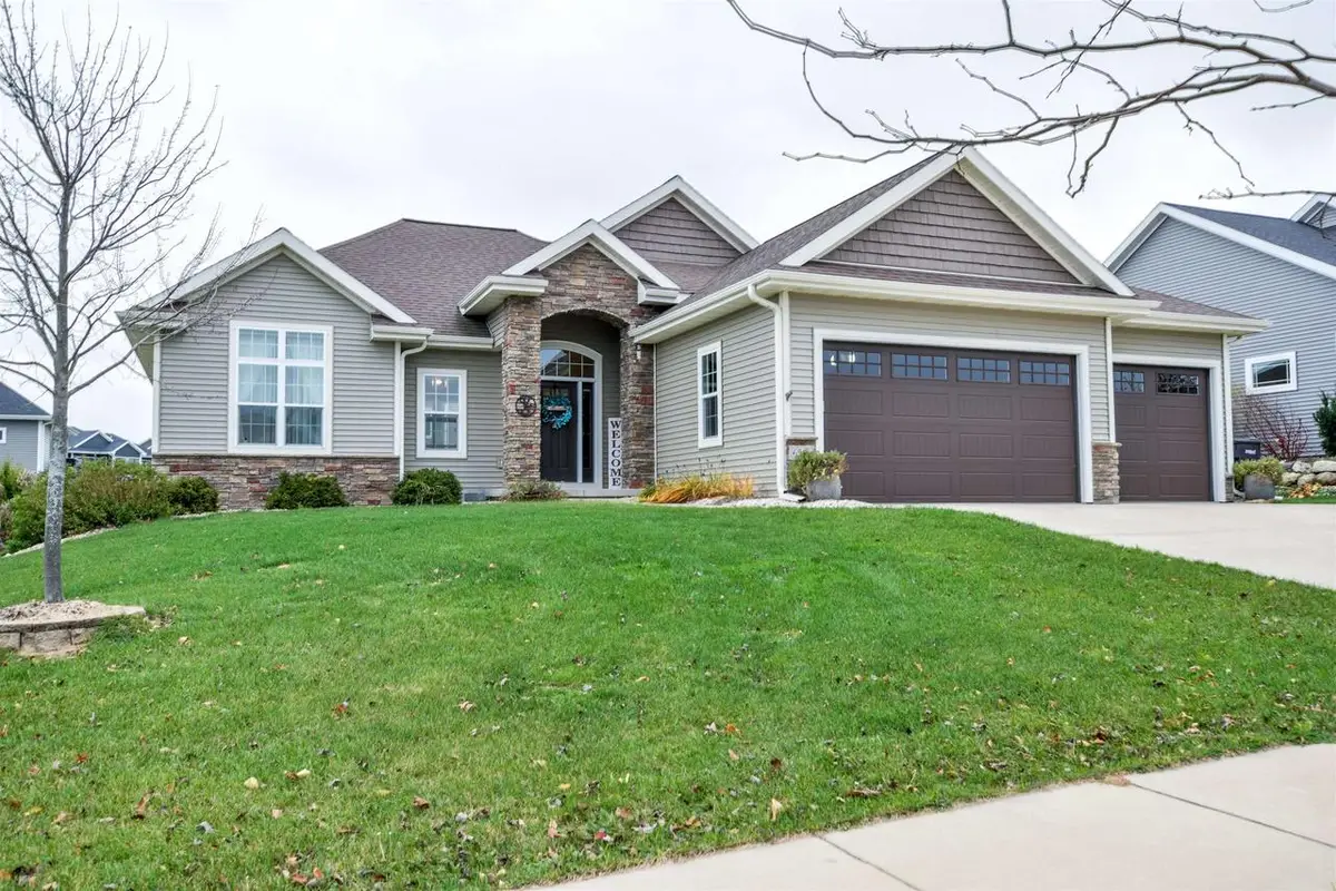 6586 Wolf Hollow Road, Windsor, WI 53598 - #1