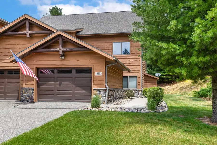 W4112 Vista Drive #8, Mauston, WI 53948 - #2