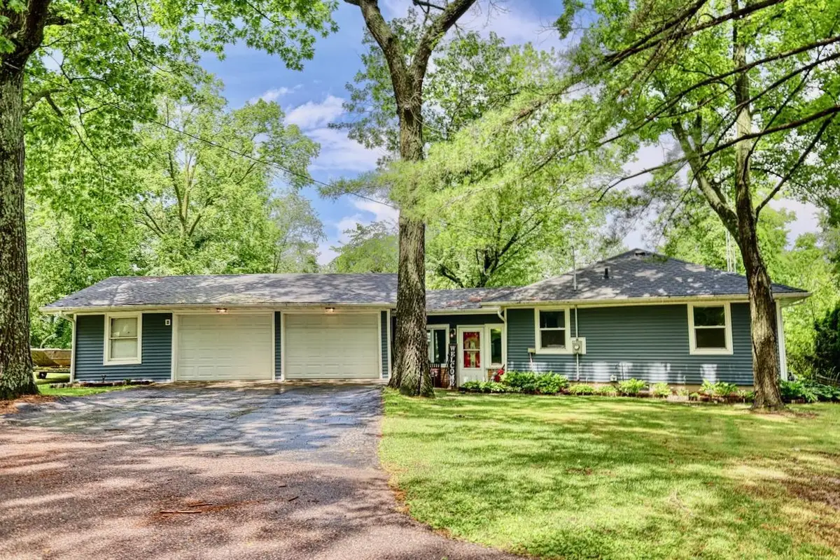 W10140 Schiefelbein Road, Poynette, WI 53955 - #1
