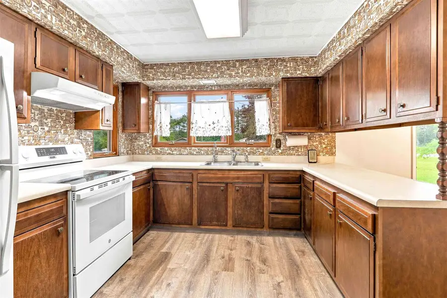 N3421 County KK Road, Hancock, WI 54943 - #3