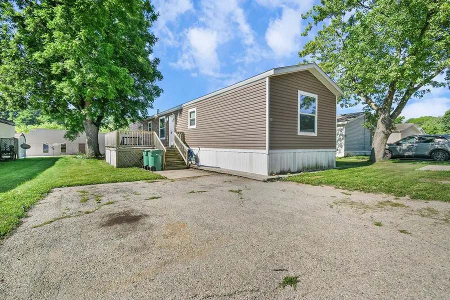 808 Charles Lane, Stoughton, WI 53589 - #2