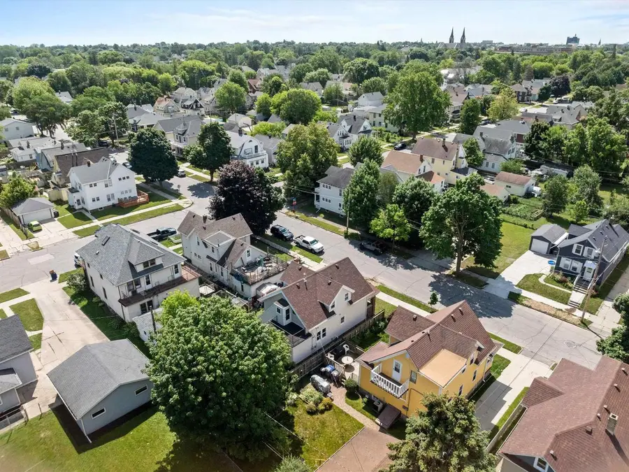1112 Bluff Avenue, Sheboygan, WI 53081 - #3